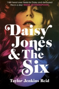 Книга Daisy Jones & The Six